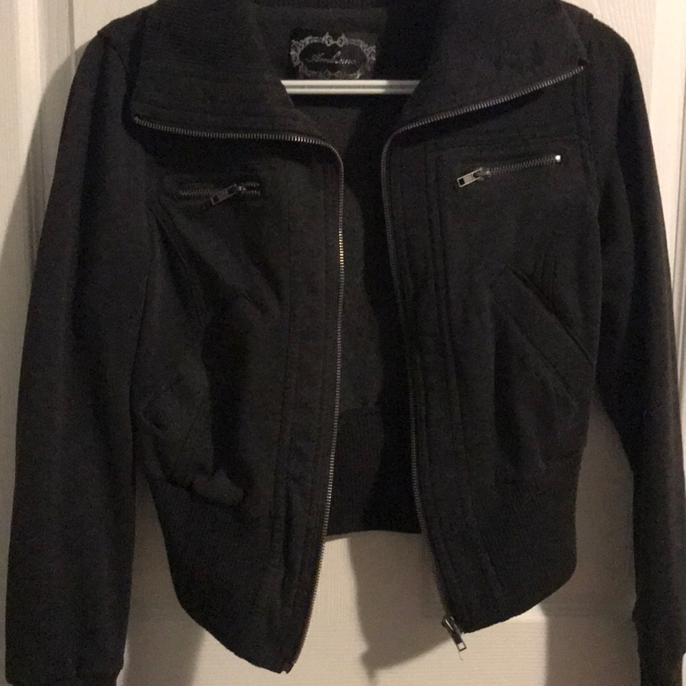 Jacket - Picture 2 of 4